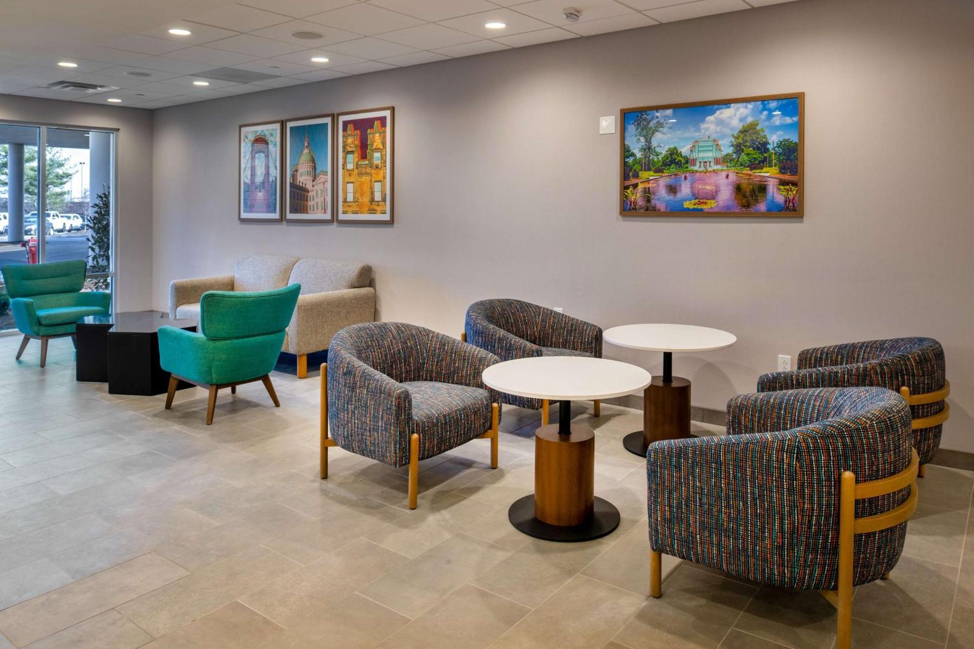 Hampton Inn By Hilton St Louis Airport セントルイス（ミズーリ州） エクステリア 写真