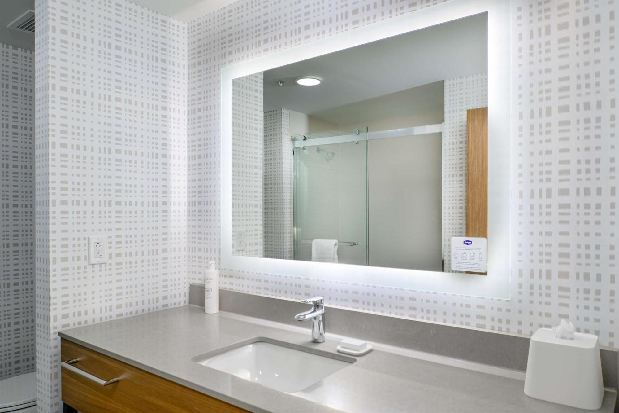 Hampton Inn By Hilton St Louis Airport セントルイス（ミズーリ州） エクステリア 写真