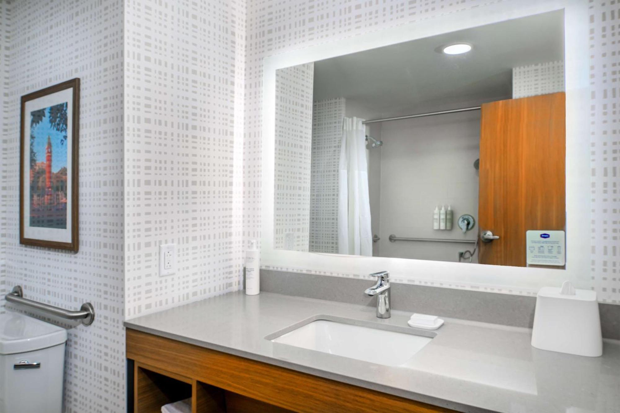 Hampton Inn By Hilton St Louis Airport セントルイス（ミズーリ州） エクステリア 写真